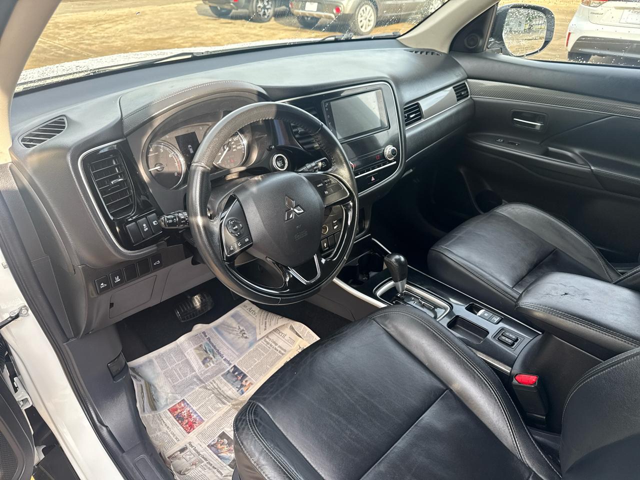 Mitsubishi Outlander SE 2WD 2020