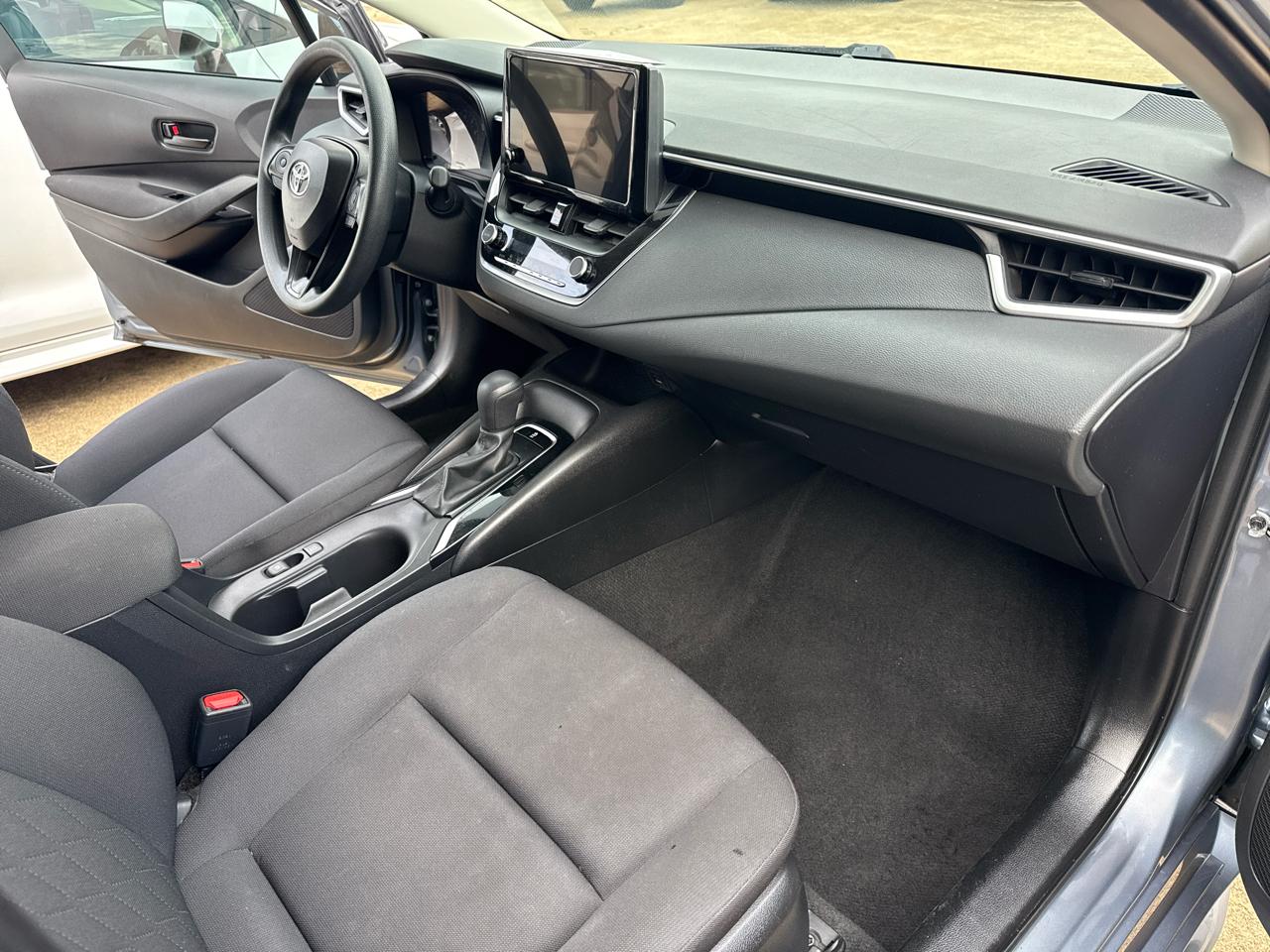 Toyota Corolla LE 2024