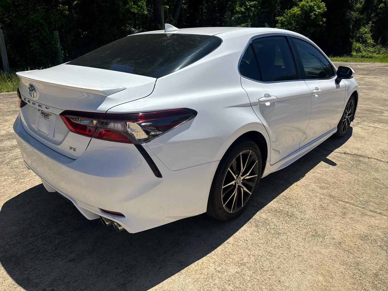 Toyota Camry SE 2023