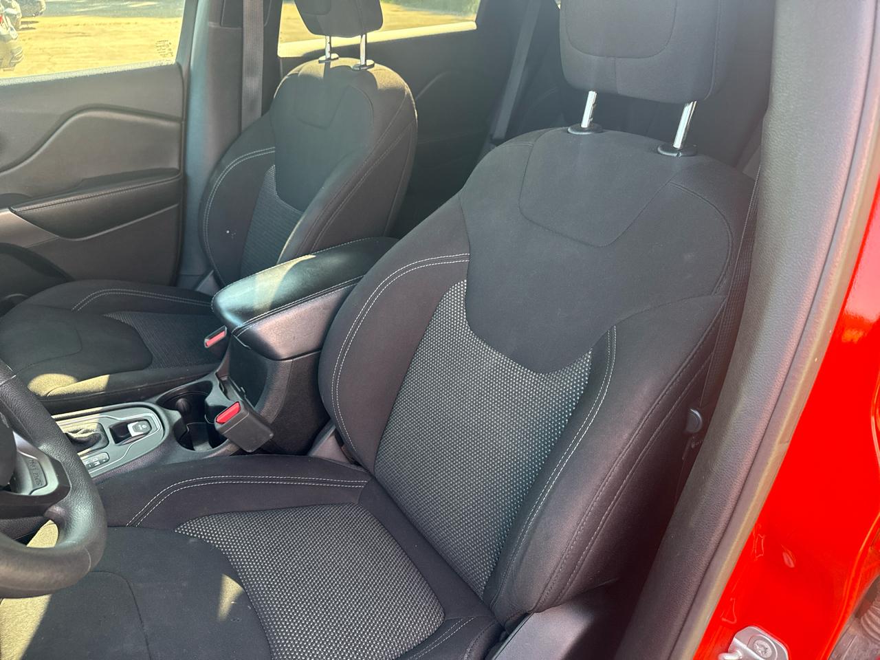 Jeep Cherokee Latitude FWD 2021