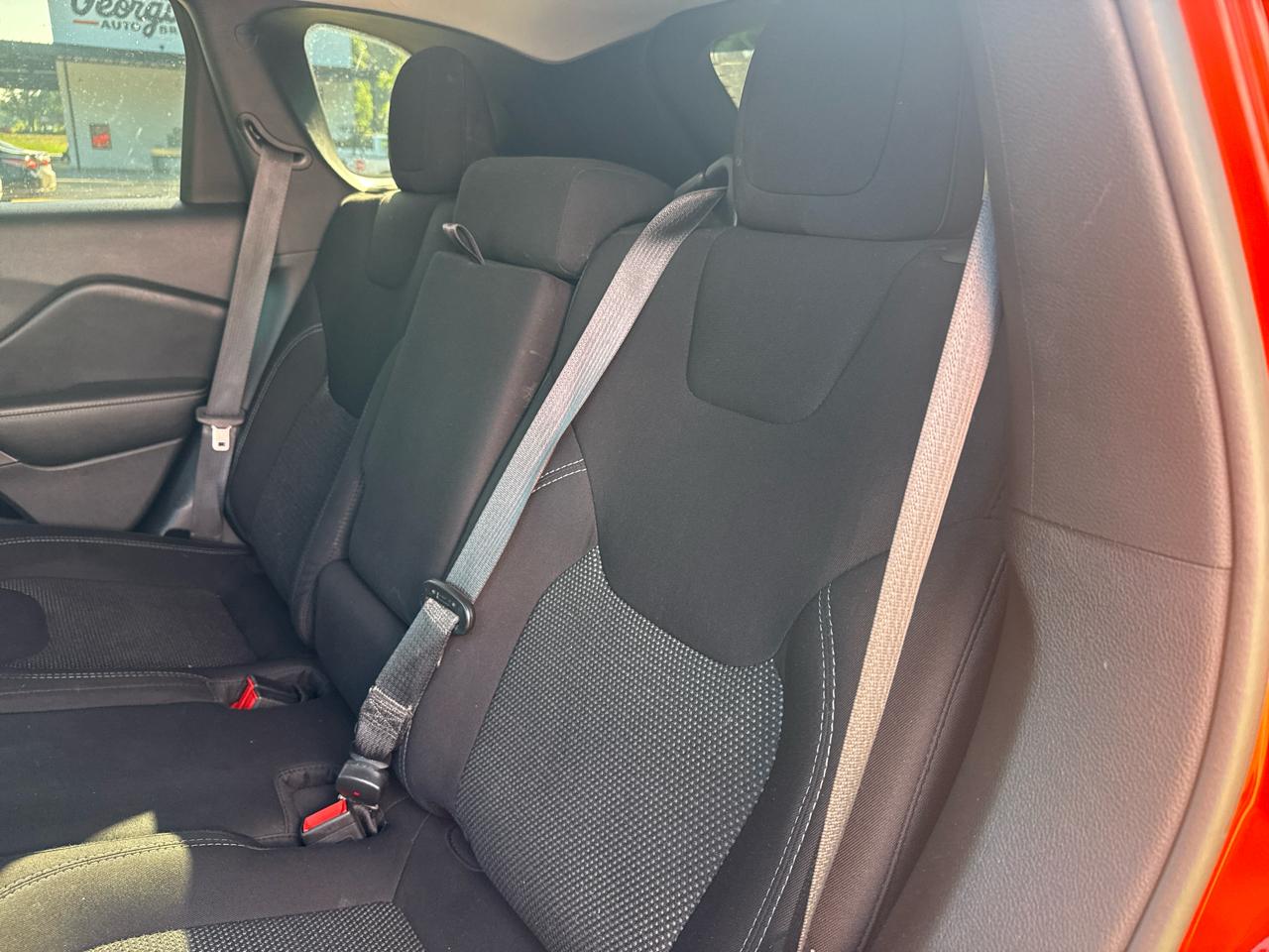 Jeep Cherokee Latitude FWD 2021