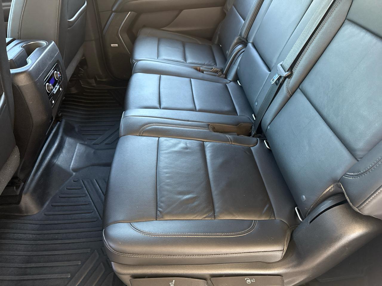 Chevrolet Suburban LT 2WD 2021