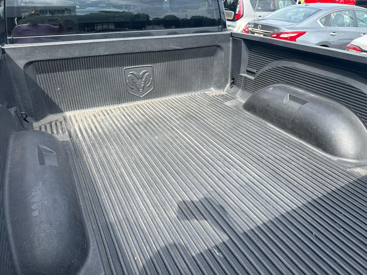 RAM 1500 2WD Quad Cab 140.5" Sport 2014