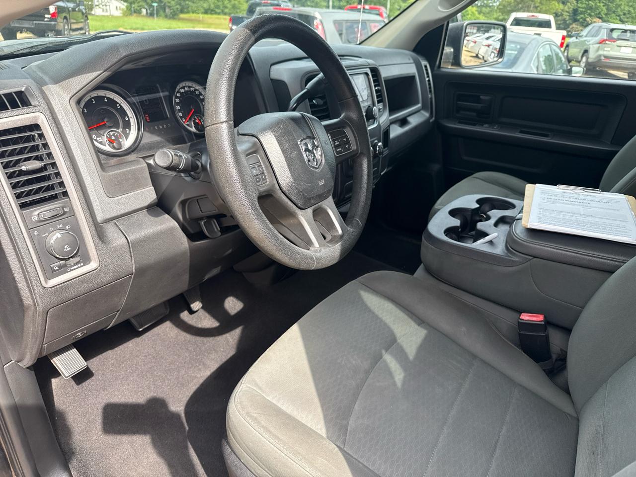 RAM 1500 2WD Quad Cab 140.5" Sport 2014