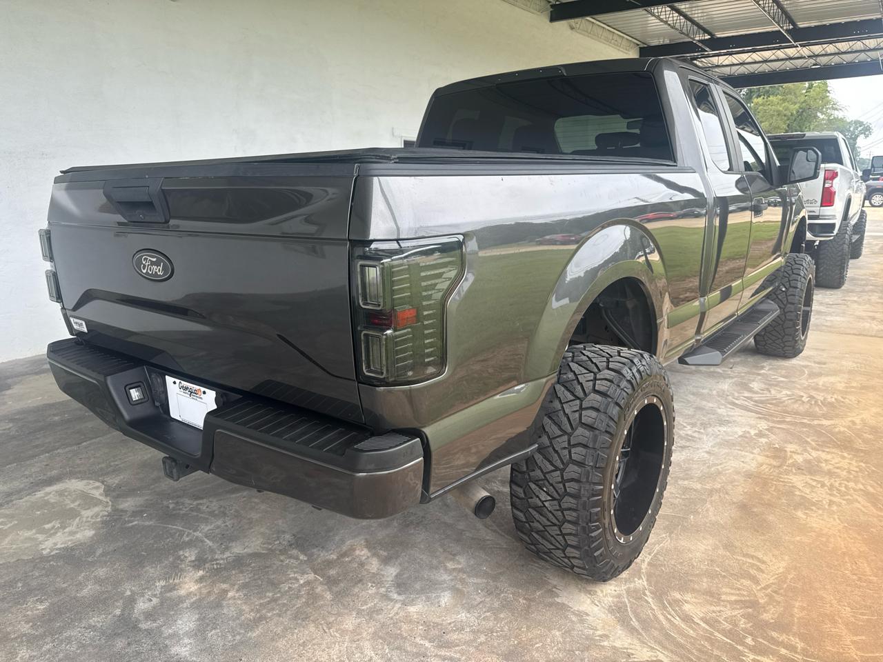 Ford F-150 2WD SuperCab 145" XL 2017