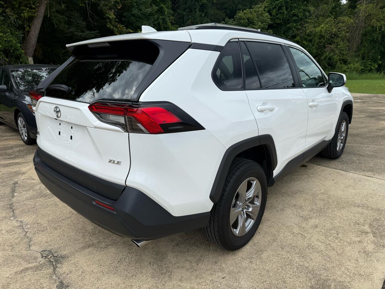 Toyota RAV4 XLE 2025
