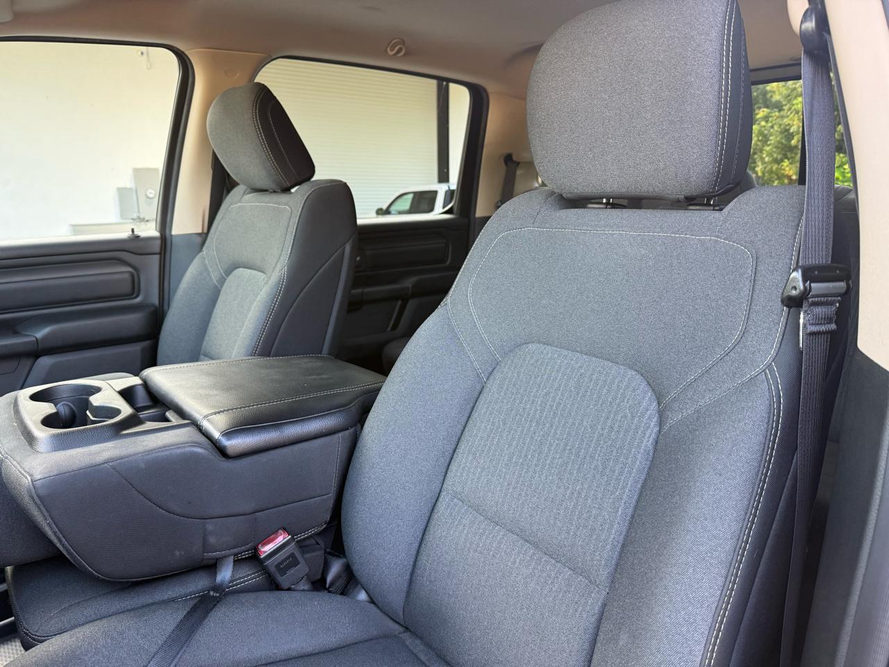 RAM 1500 Tradesman Crew Cab SB 4WD 2019