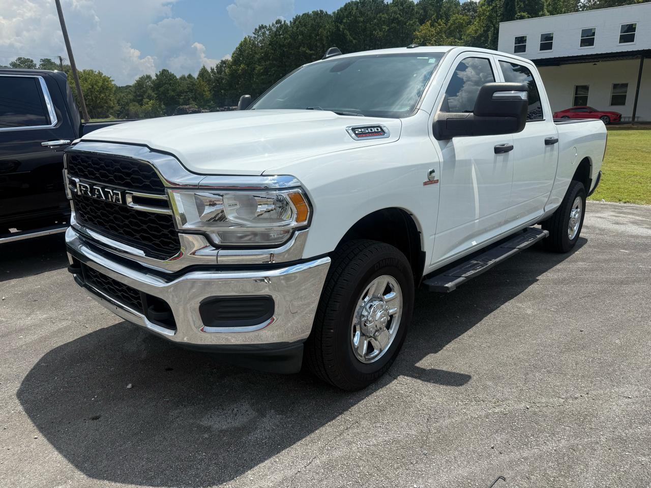 RAM 2500 Tradesman Crew Cab SWB 4WD 2024