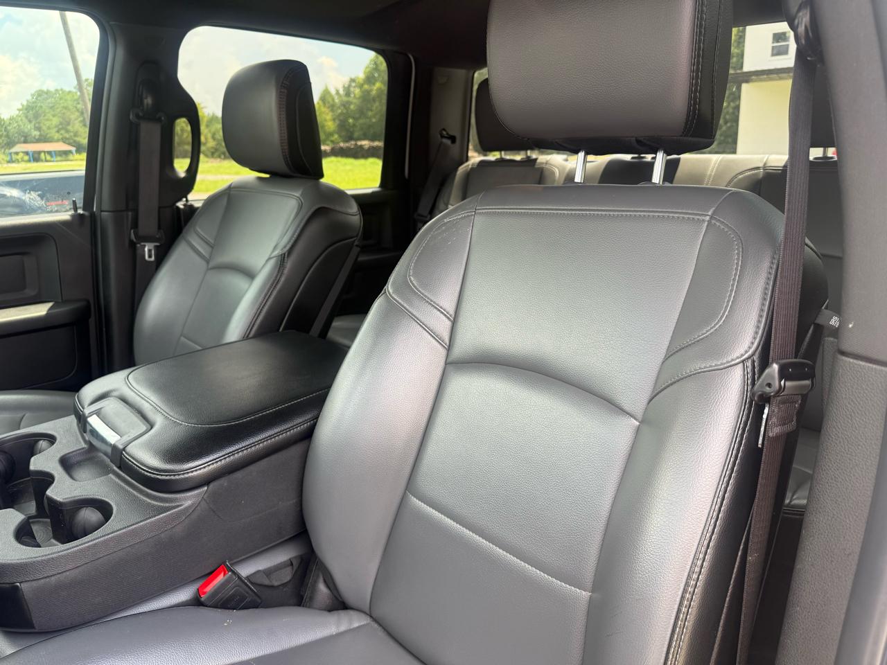 RAM 2500 Tradesman Crew Cab SWB 4WD 2024