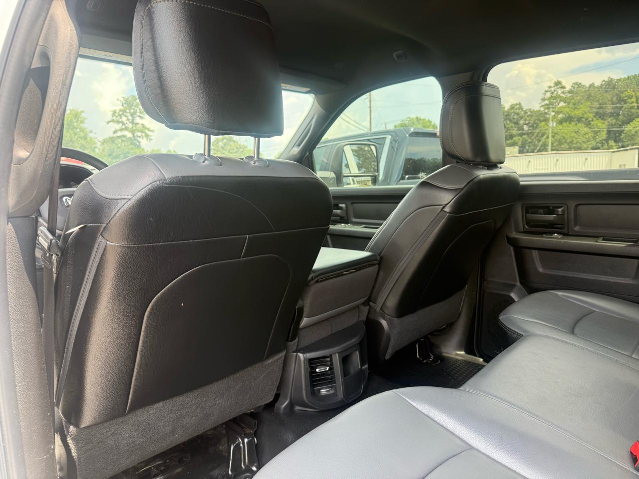 RAM 2500 Tradesman Crew Cab SWB 4WD 2024