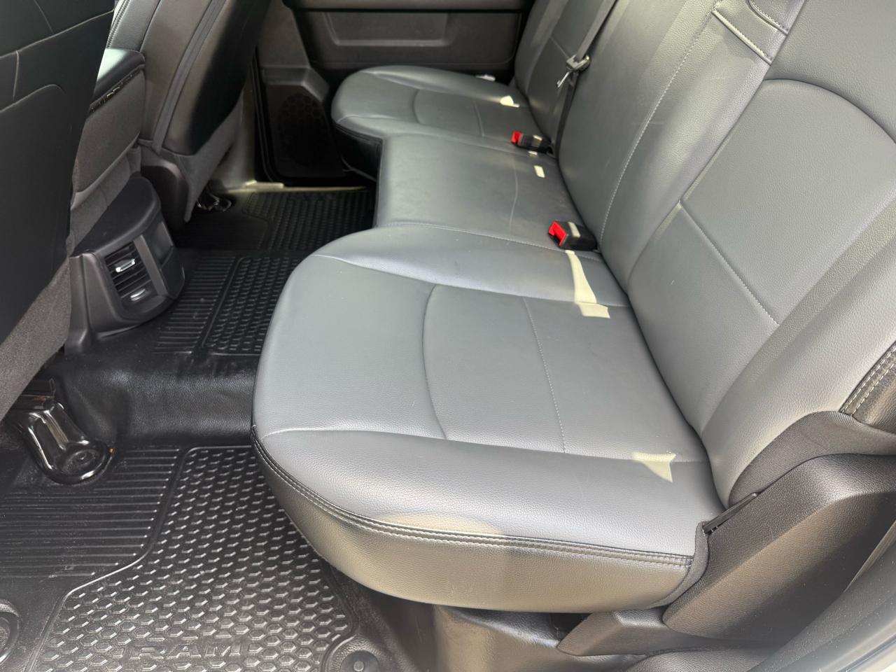 RAM 2500 Tradesman Crew Cab SWB 4WD 2024
