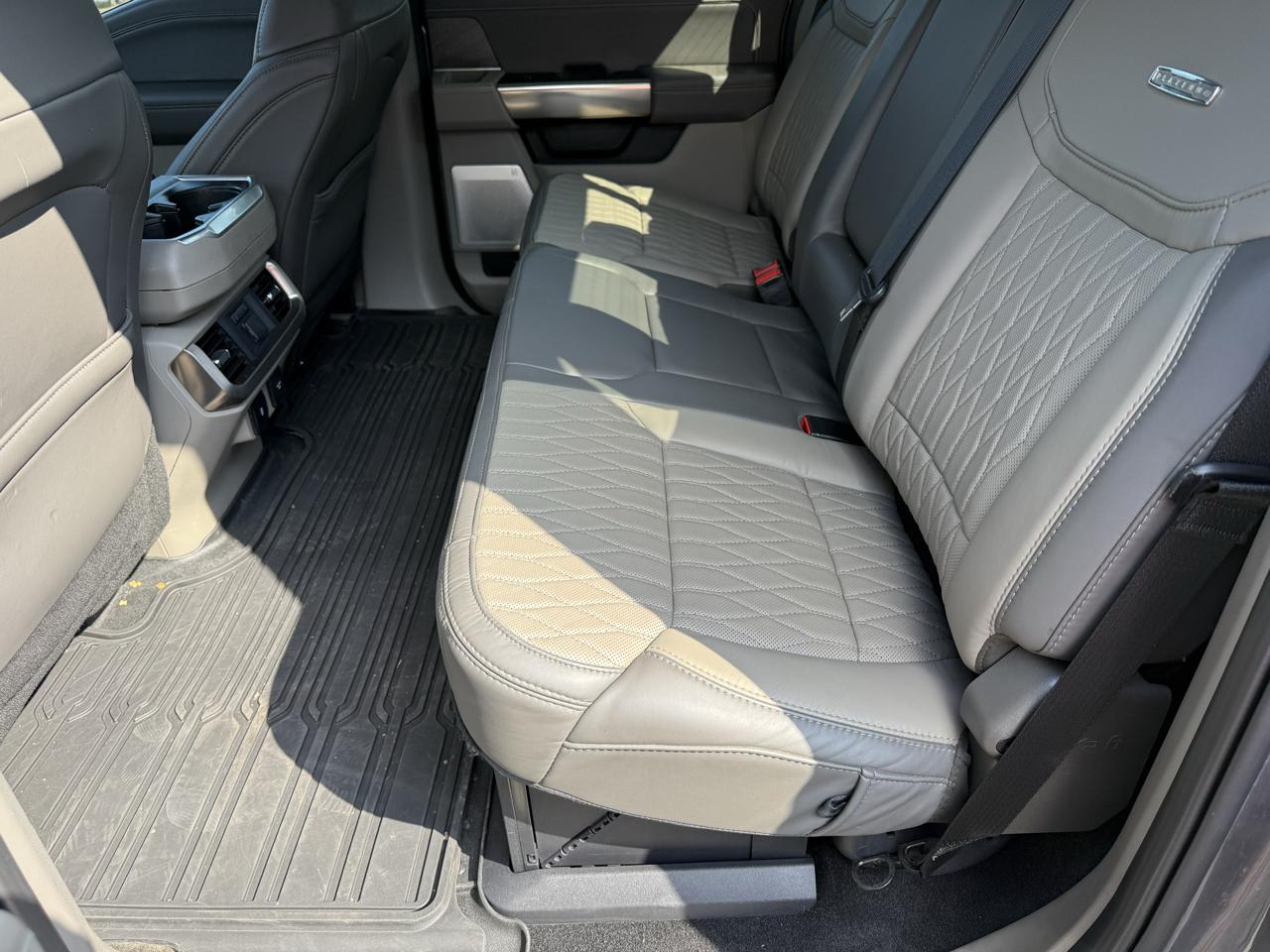 Ford F-150 Platinum SuperCrew 4WD 2024