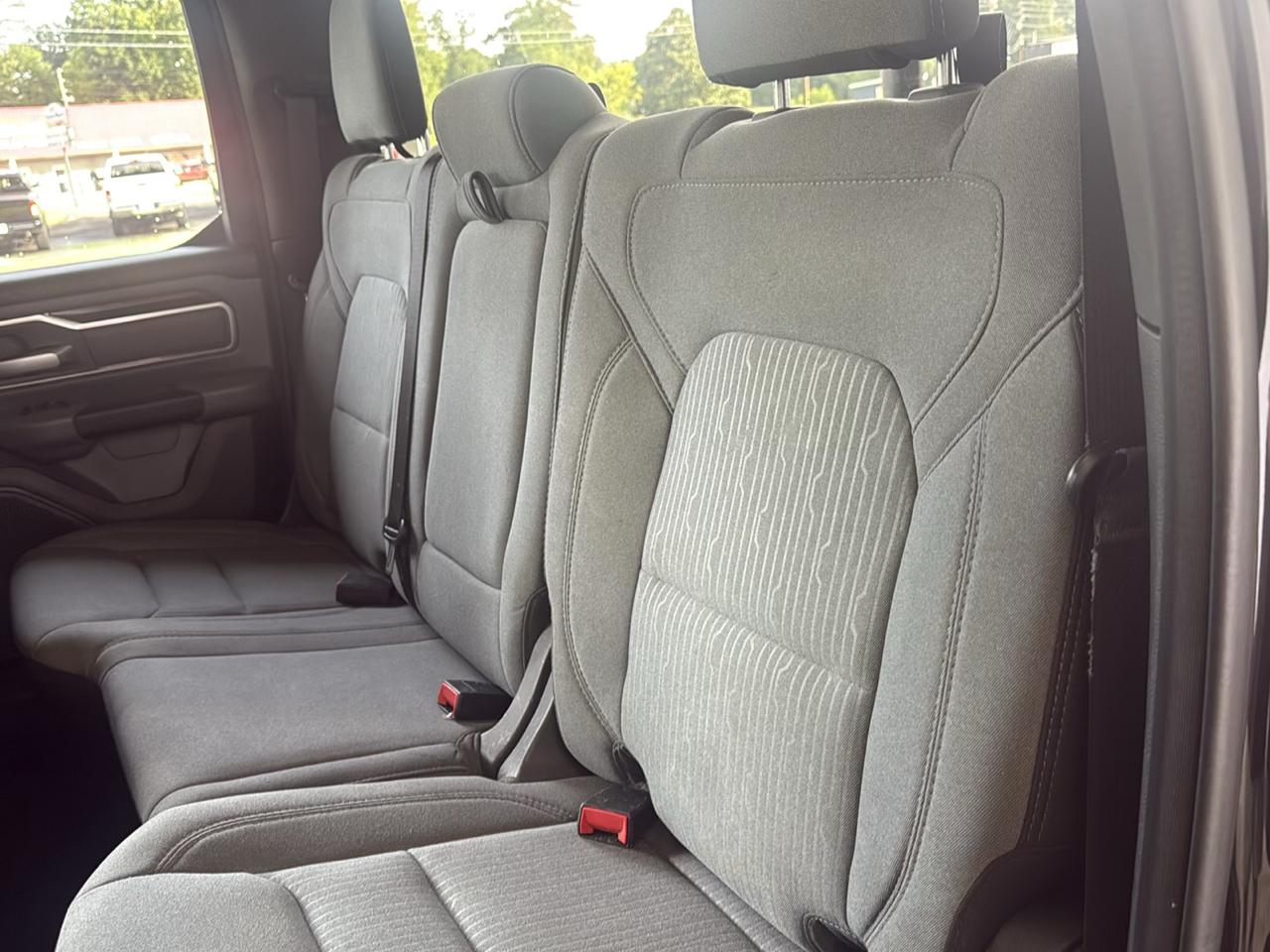 RAM 1500 Big Horn Quad Cab 4WD 2021
