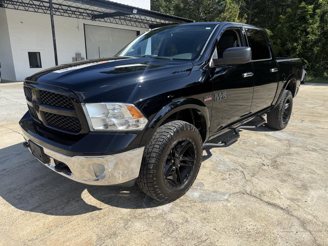 RAM 1500 4WD Crew Cab 149" Outdoorsman 2013