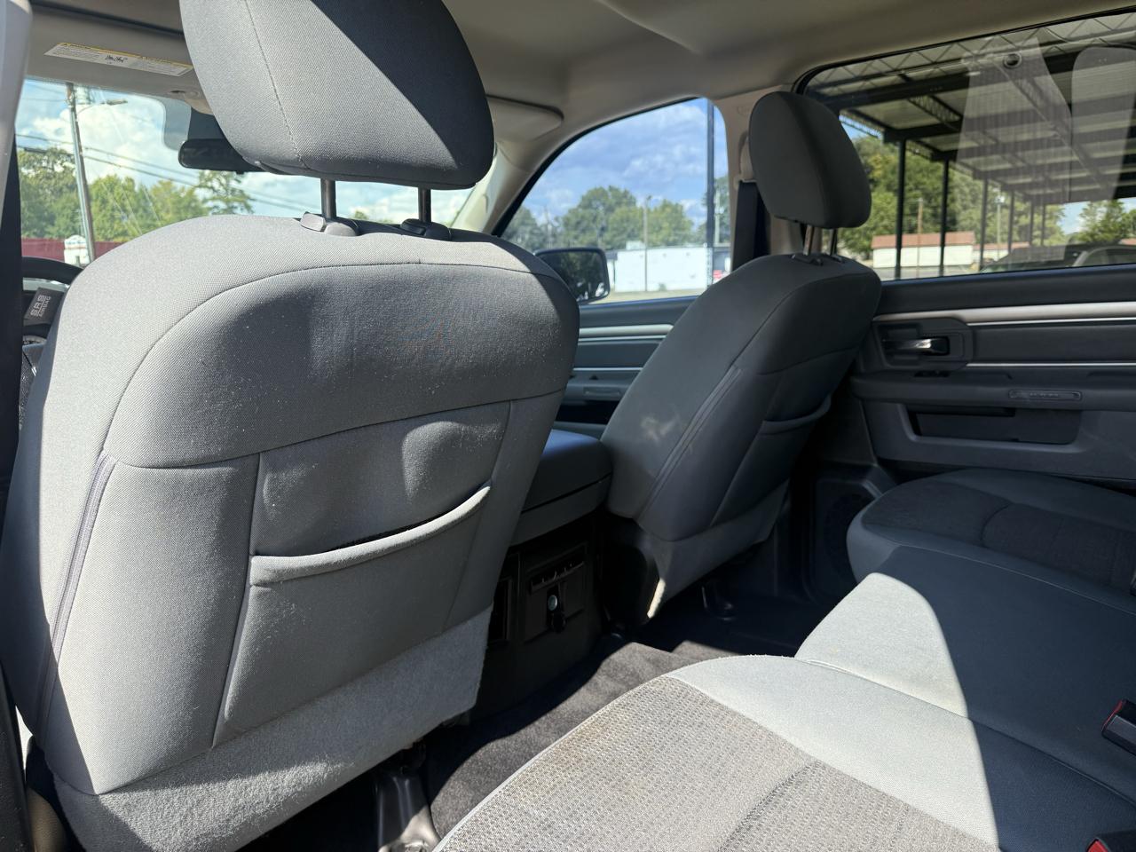 RAM 1500 4WD Crew Cab 149" Outdoorsman 2013
