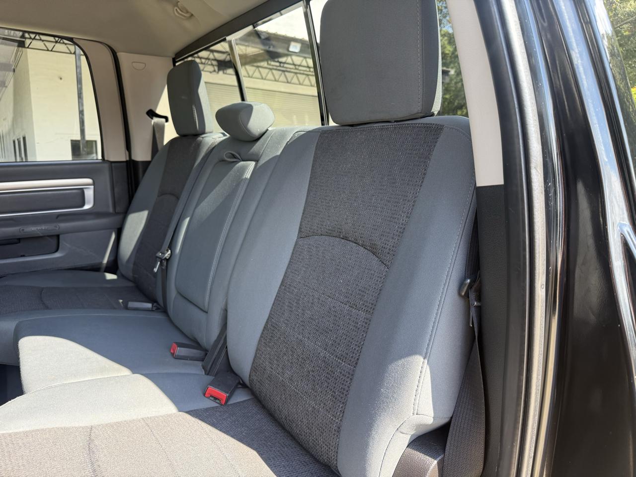 RAM 1500 4WD Crew Cab 149" Outdoorsman 2013
