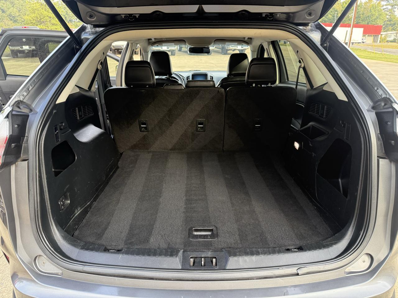 Ford Edge SEL AWD 2022