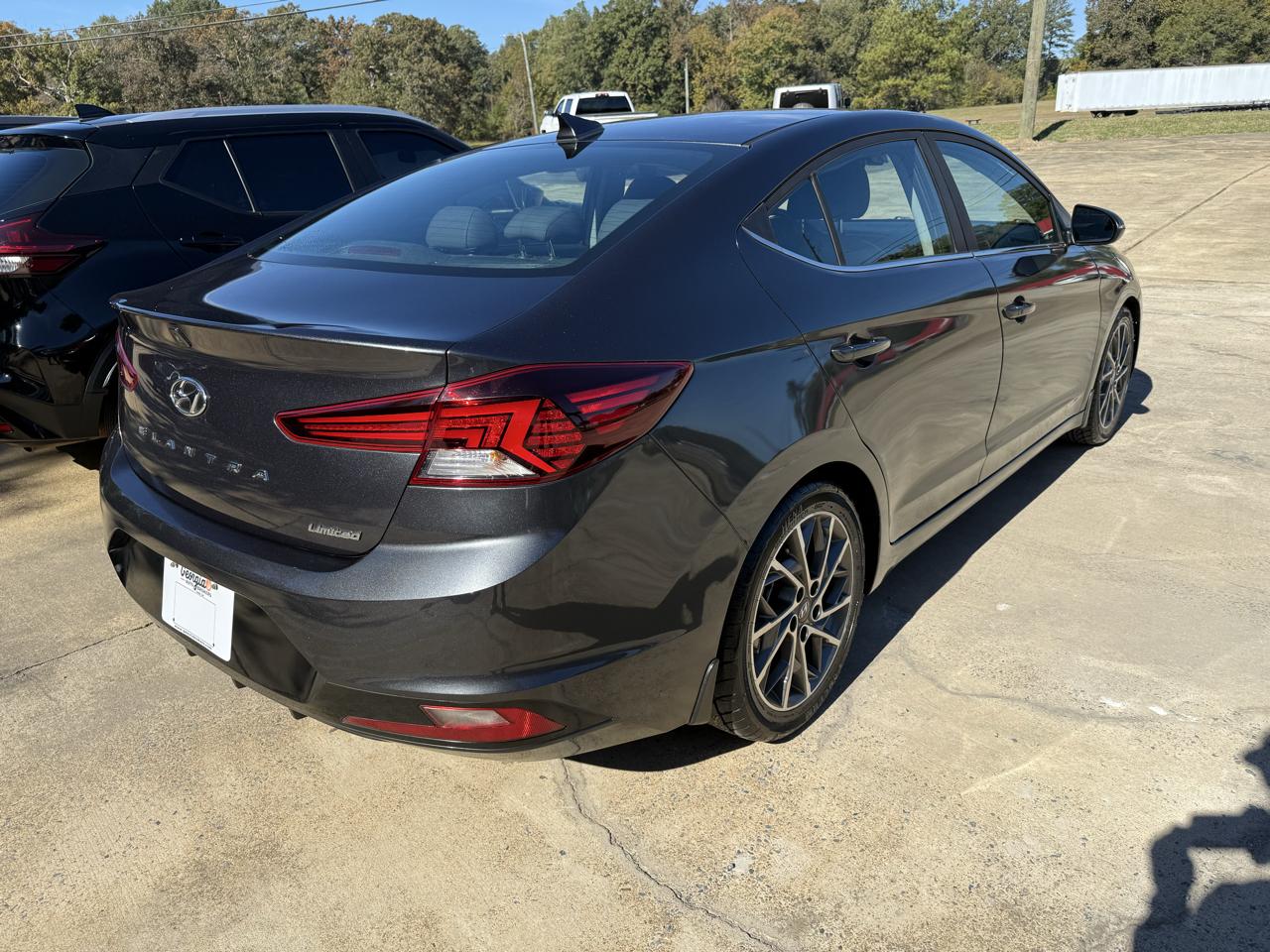 Hyundai Elantra Limited 2020