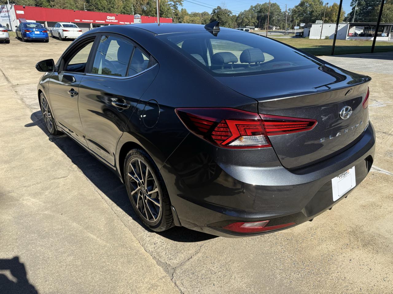 Hyundai Elantra Limited 2020