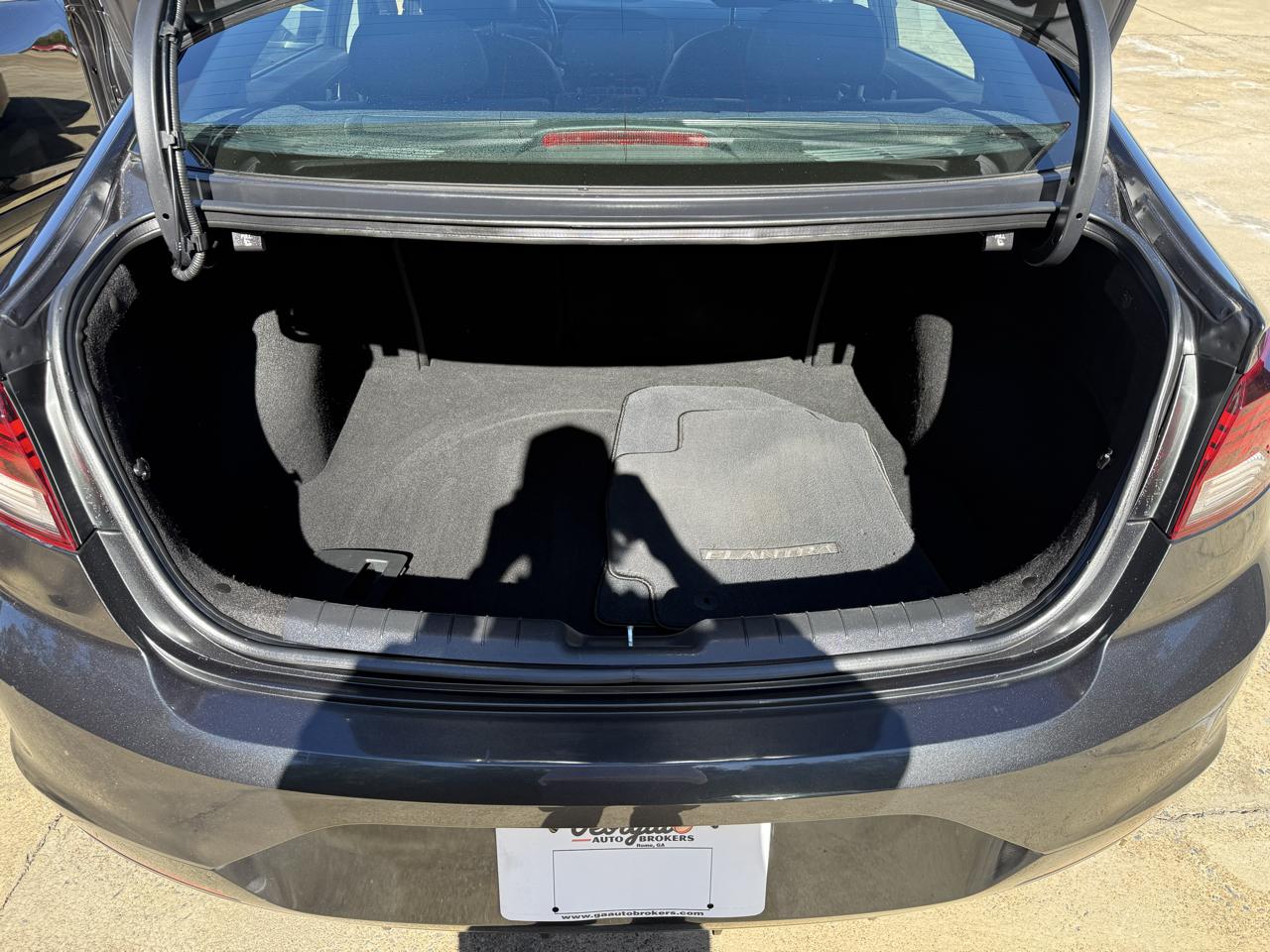 Hyundai Elantra Limited 2020