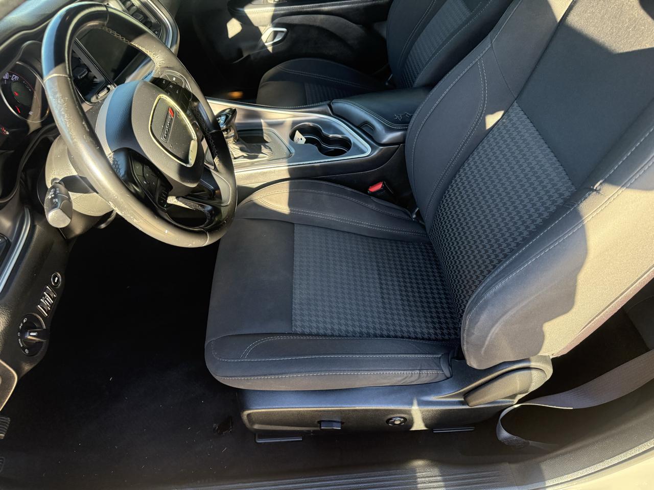 Dodge Challenger SXT 2019