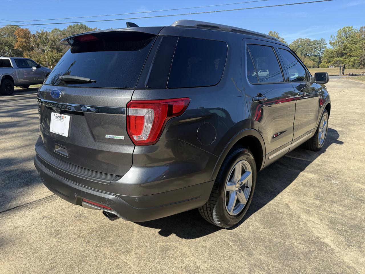 Ford Explorer XLT RWD 2019