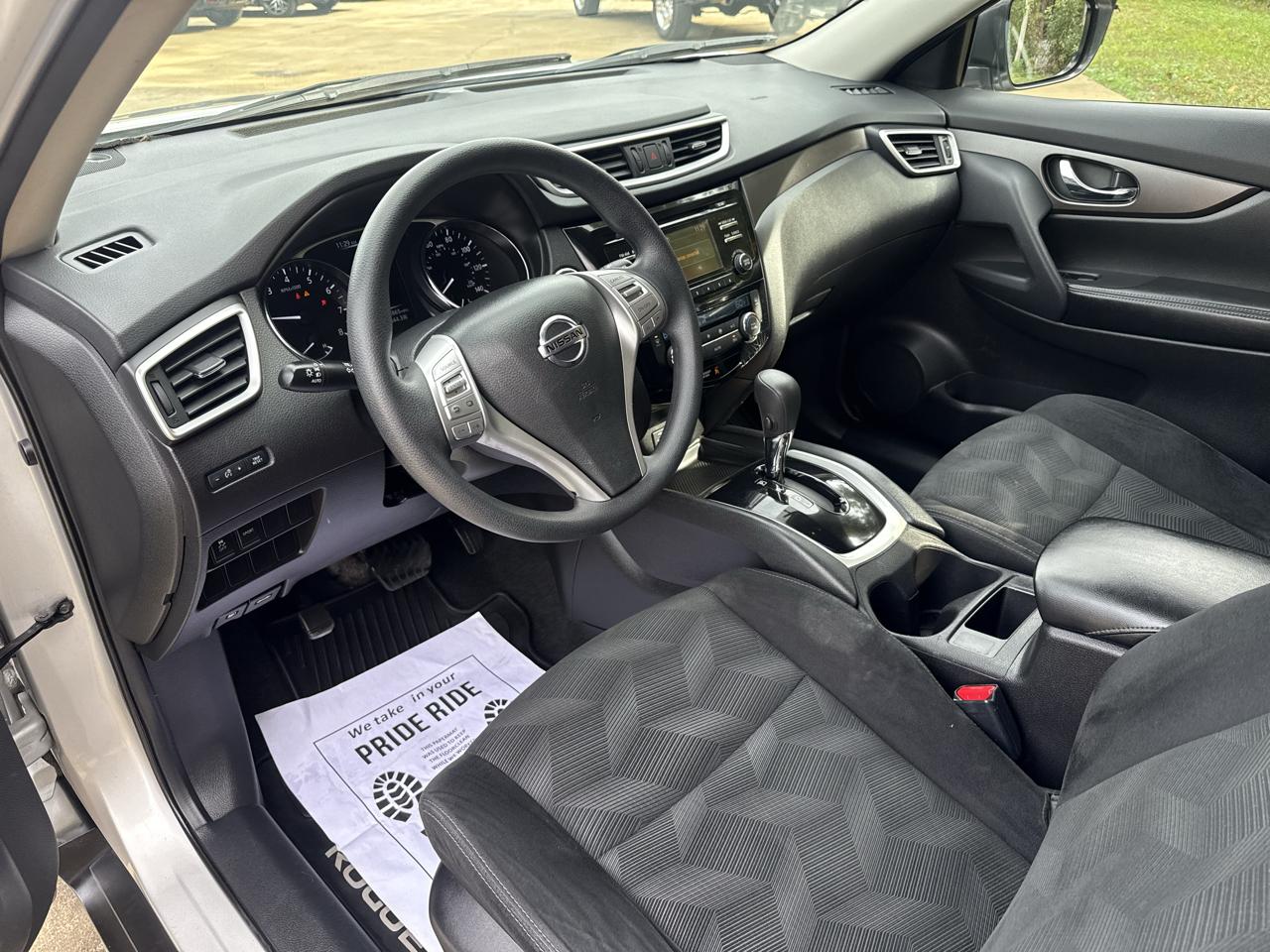 Nissan Rogue S 2WD 2014