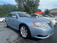 2013 Chrysler 200 