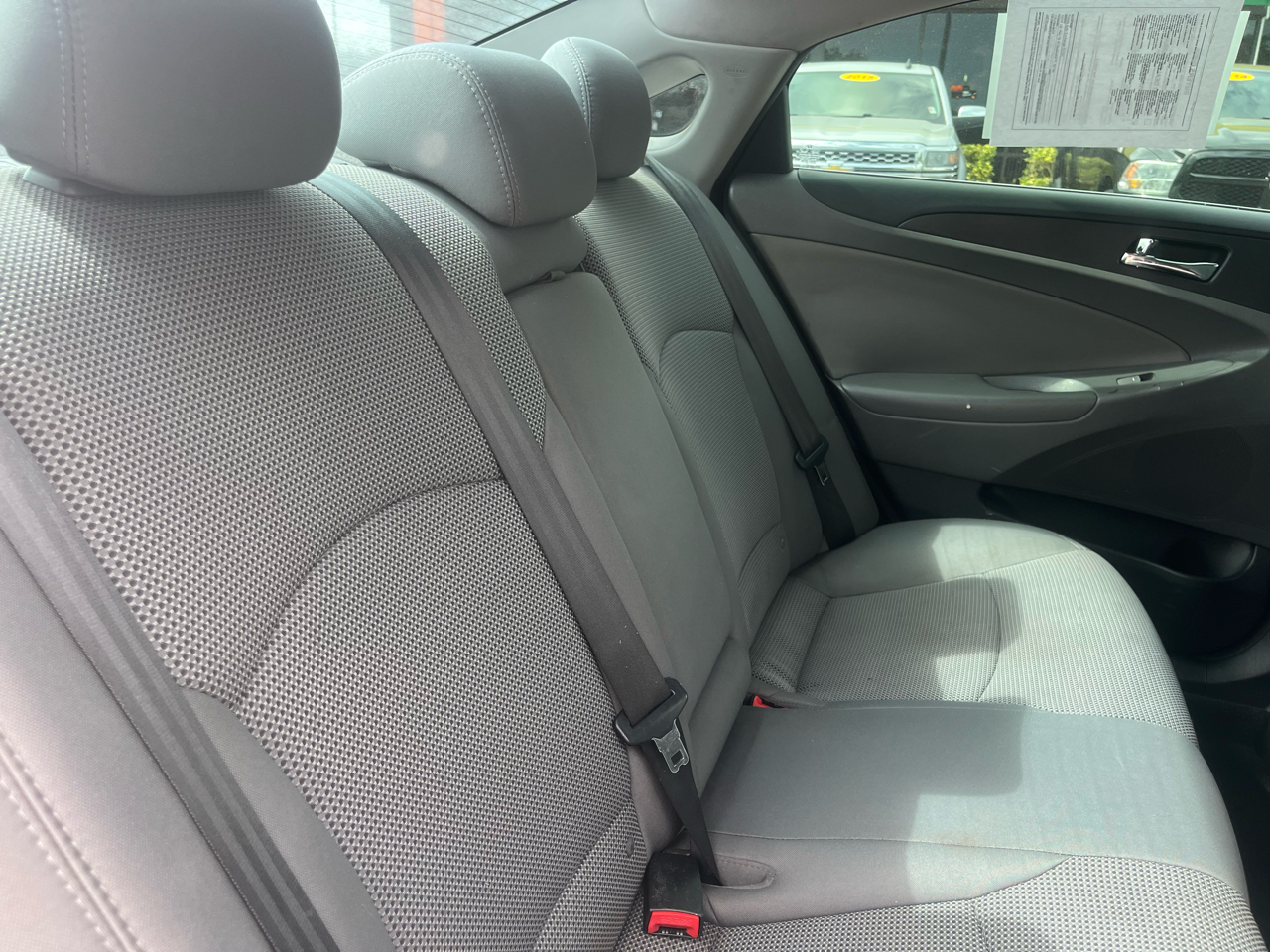 Hyundai Sonata 4dr Sdn 2.4L Auto GLS 2013