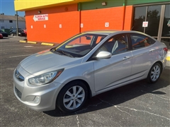 2012 Hyundai Accent 