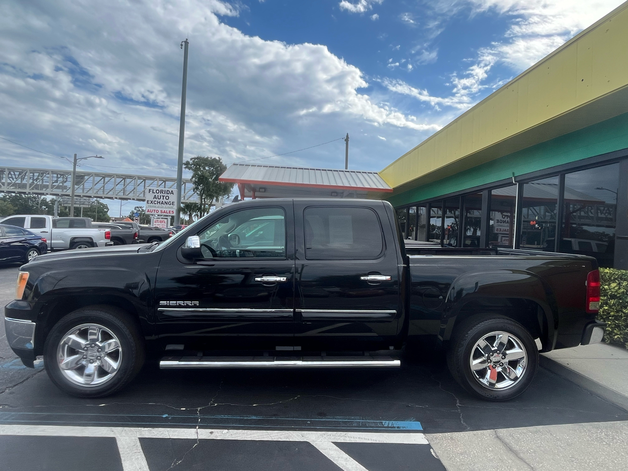 GMC Sierra 1500 2WD Crew Cab 143.5" SLE 2013