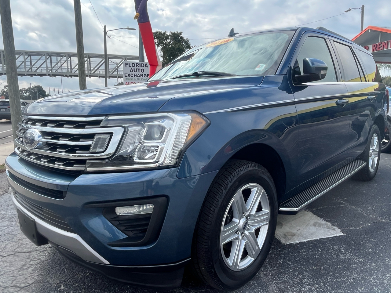 2018 Ford Expedition XLT photo 3