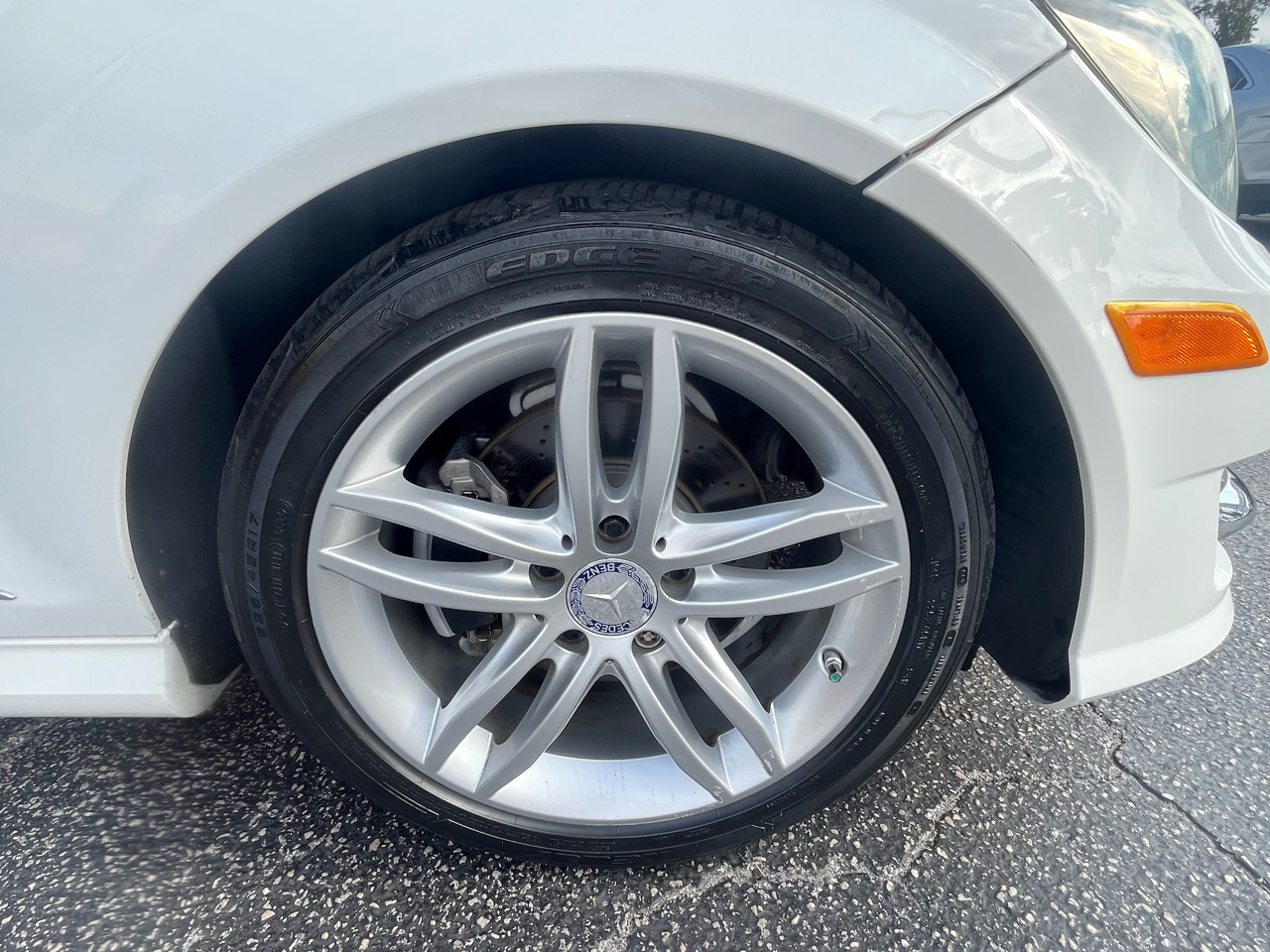 2014 Mercedes Benz C 250 Sport photo 2