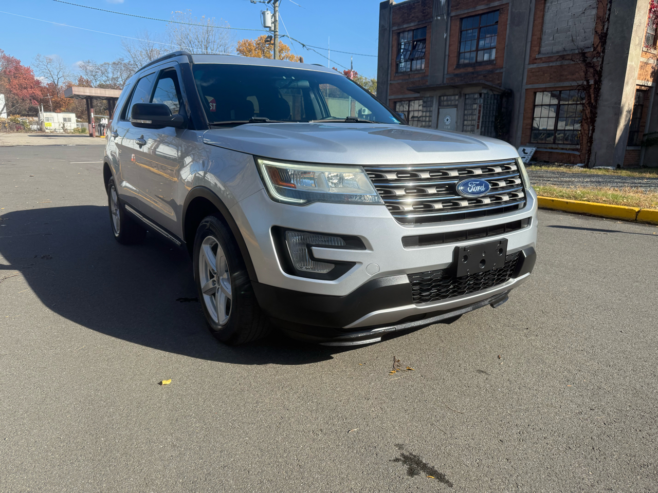 2016 Ford Explorer 4WD 4dr XLT