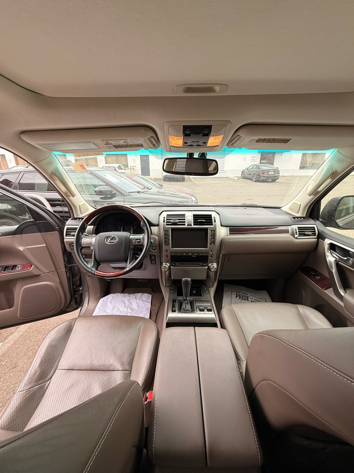 Lexus GX 460 4WD 4dr 2012