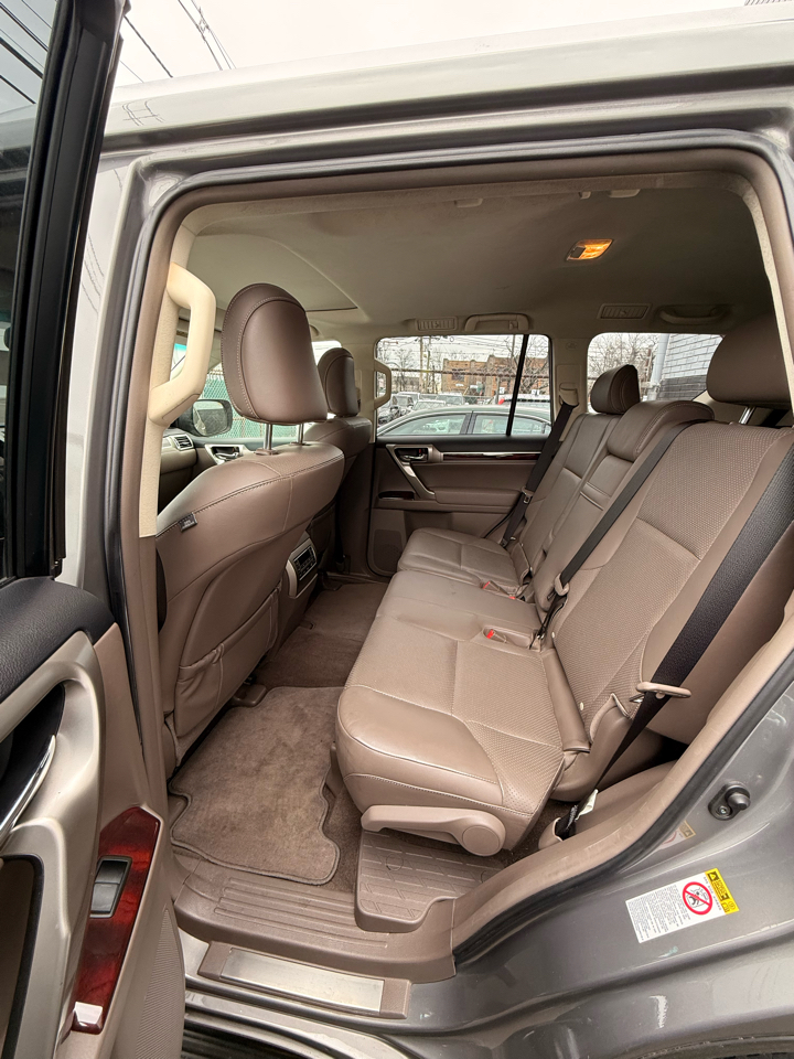 Lexus GX 460 4WD 4dr 2012