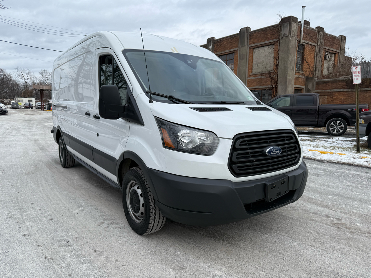 2018 Ford Transit Van T-250 148" Med Rf 9000 GVWR Sliding RH Dr