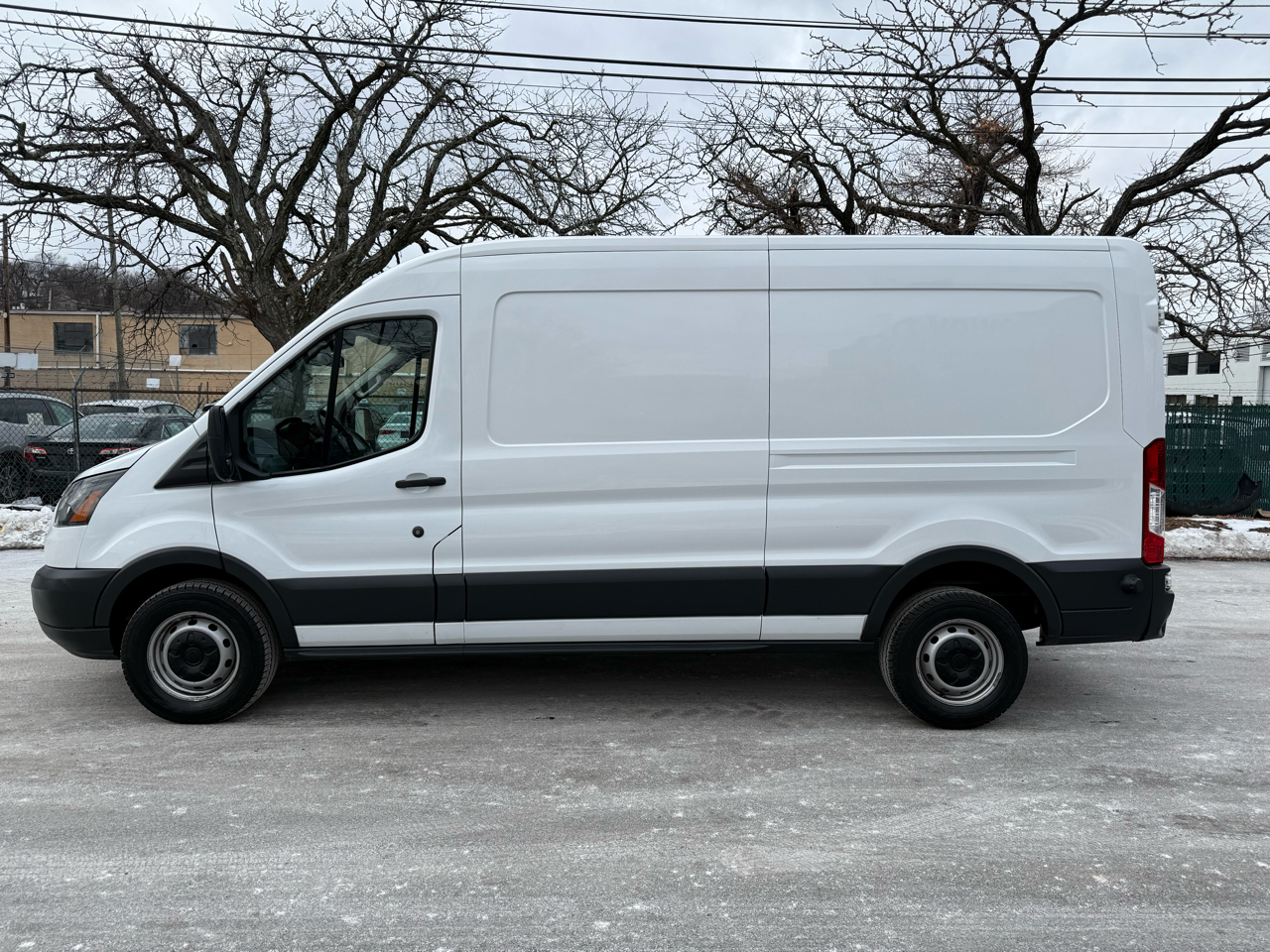 Ford Transit Van T-250 148" Med Rf 9000 GVWR Sliding RH Dr 2018