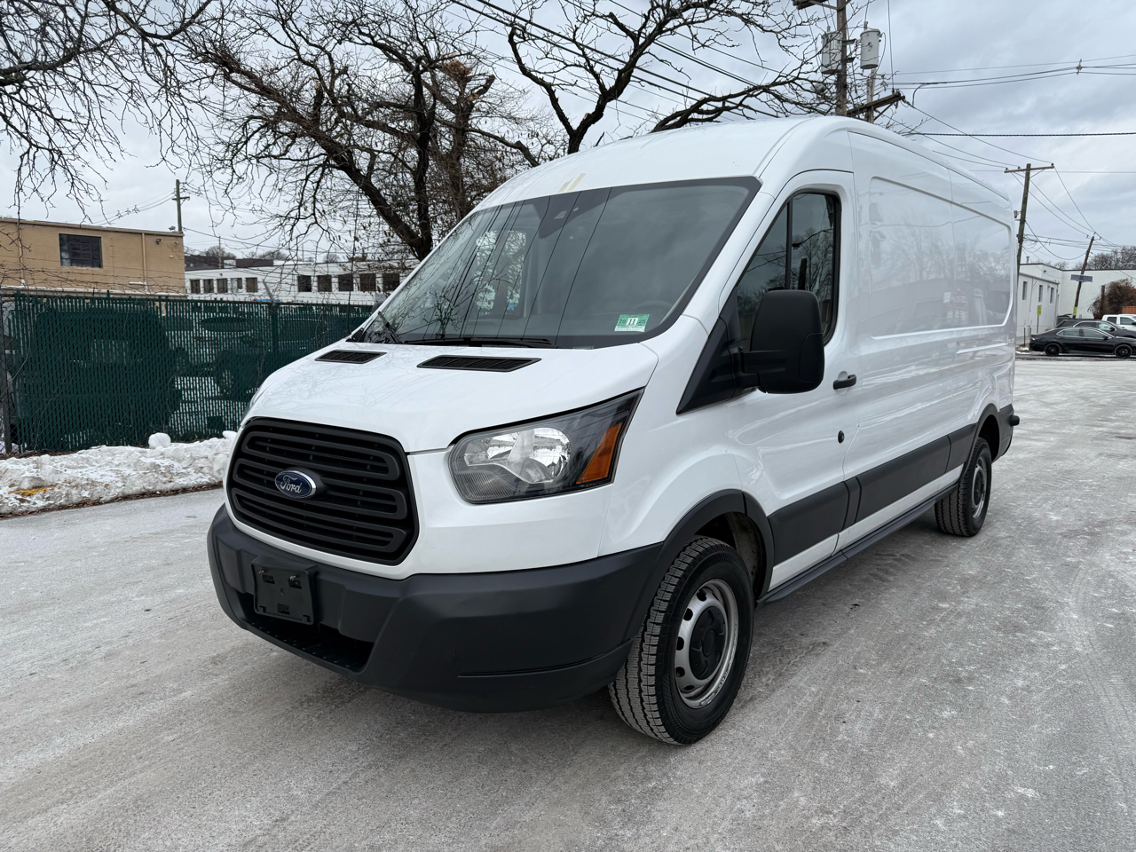 Ford Transit Van T-250 148" Med Rf 9000 GVWR Sliding RH Dr 2018