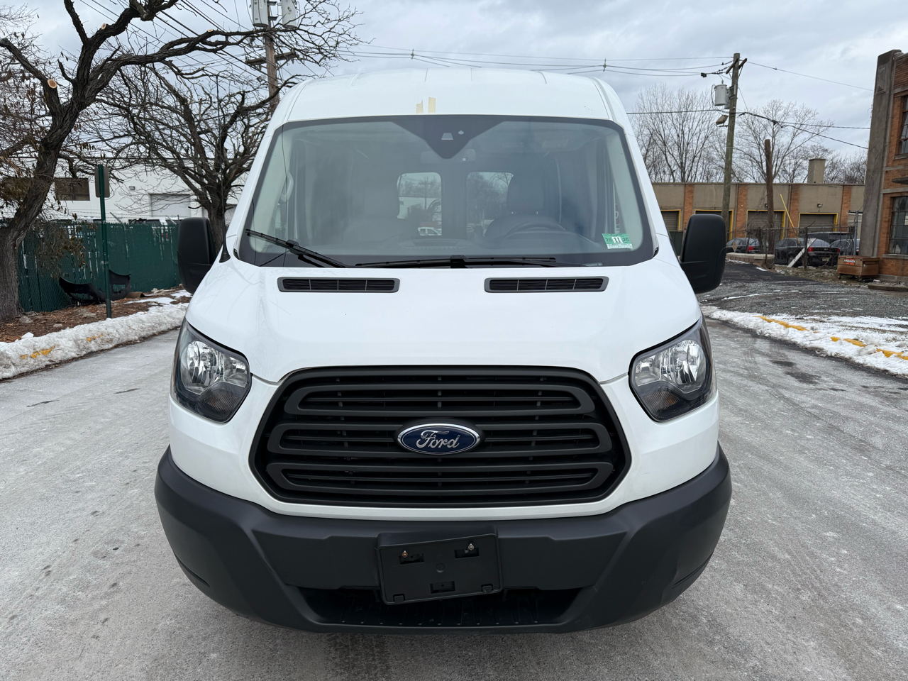 Ford Transit Van T-250 148" Med Rf 9000 GVWR Sliding RH Dr 2018
