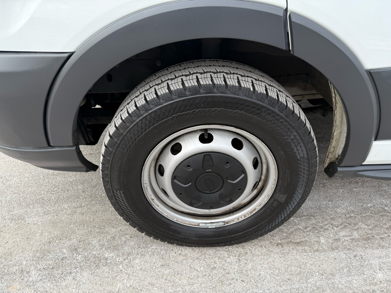 Ford Transit Van T-250 148" Med Rf 9000 GVWR Sliding RH Dr 2018