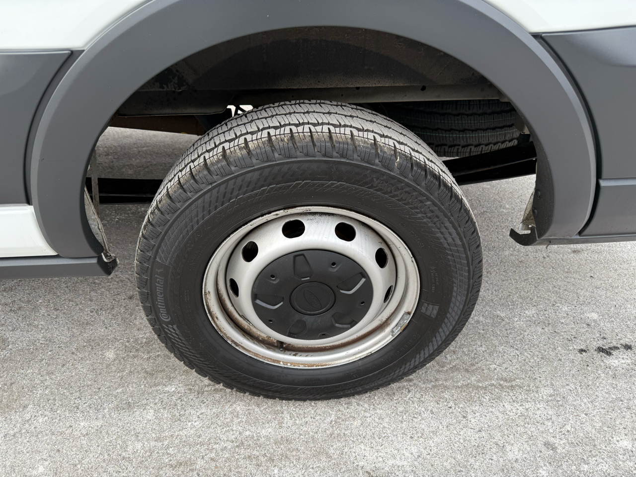 Ford Transit Van T-250 148" Med Rf 9000 GVWR Sliding RH Dr 2018