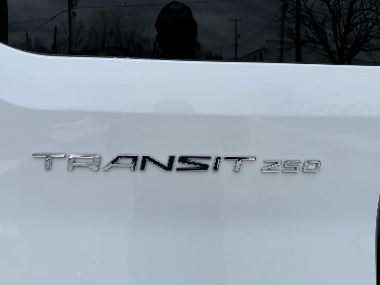 Ford Transit Van T-250 148" Med Rf 9000 GVWR Sliding RH Dr 2018