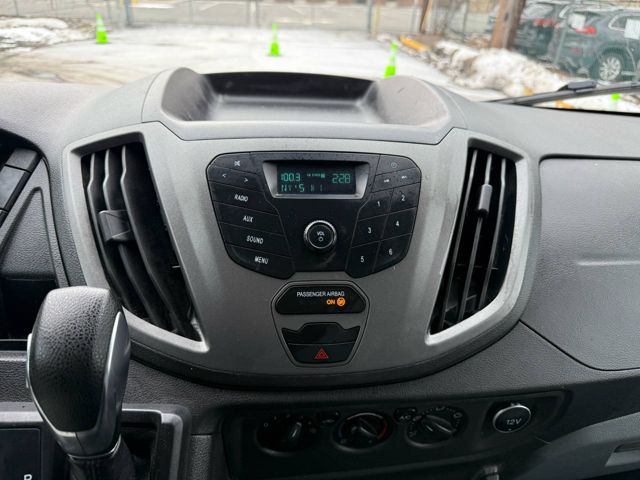 Ford Transit Van T-250 148" Med Rf 9000 GVWR Sliding RH Dr 2018