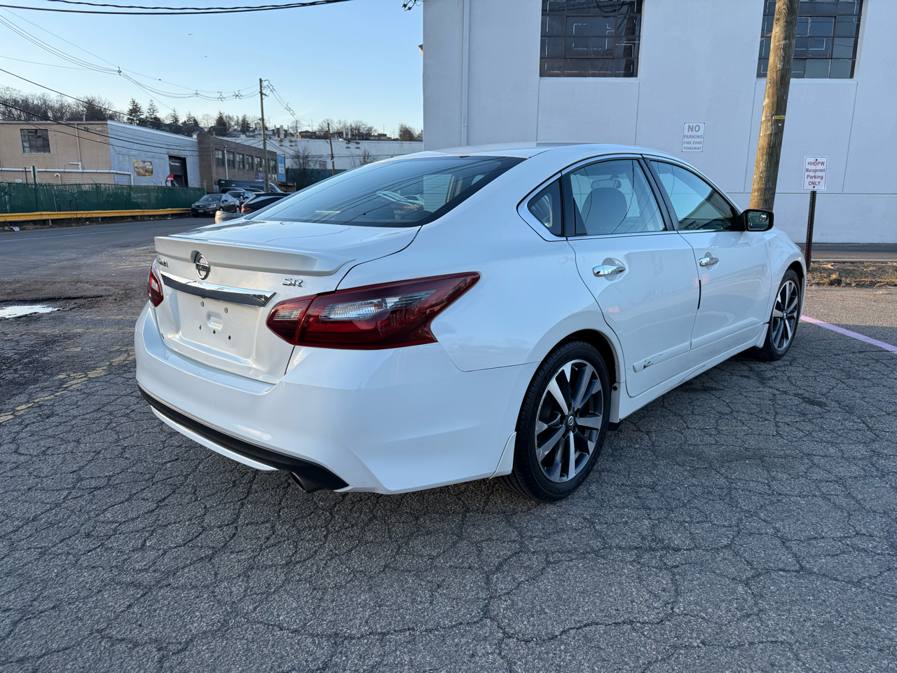 Nissan Altima 2017.5 2.5 SR Sedan 2017