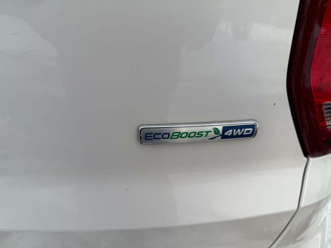 Ford Explorer XLT 4-Door 4WD 2017