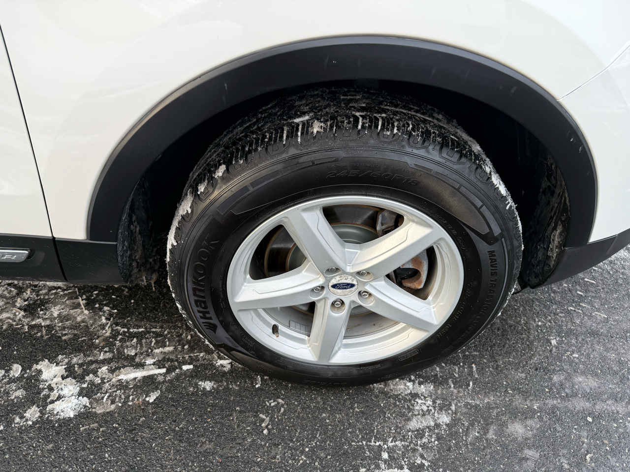 Ford Explorer XLT 4-Door 4WD 2017