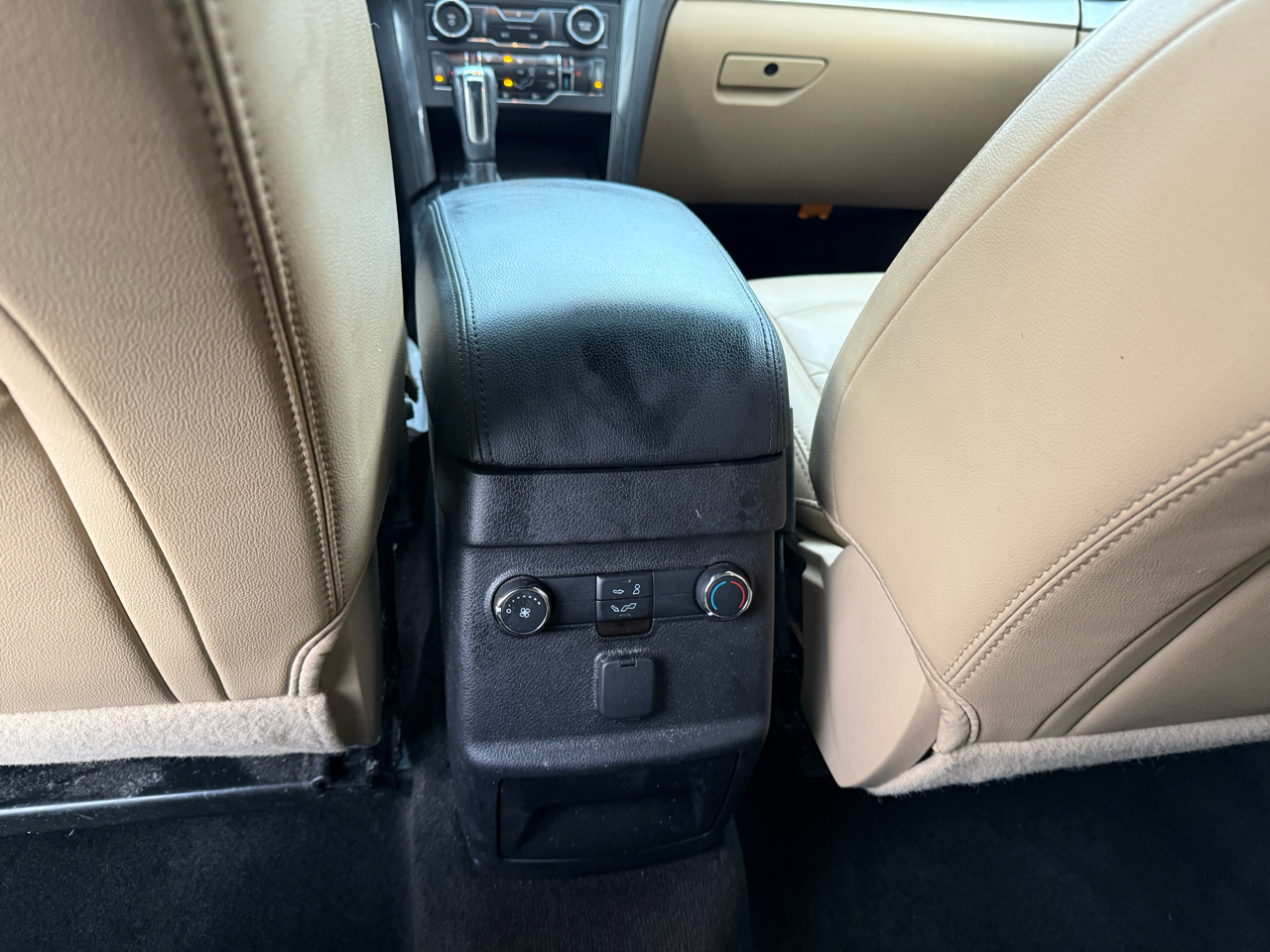 Ford Explorer XLT 4-Door 4WD 2017