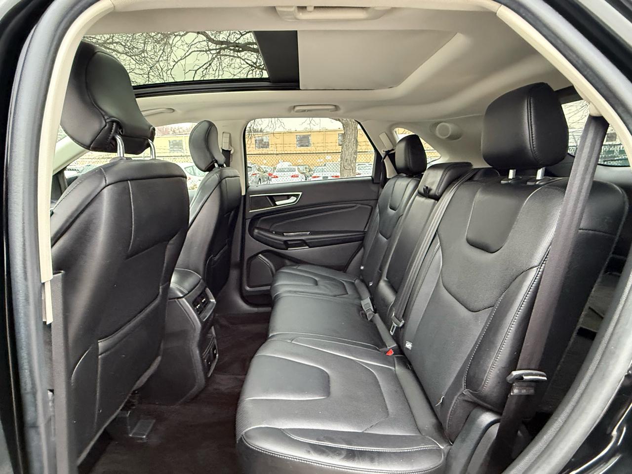 Ford Edge 4dr Titanium AWD 2016