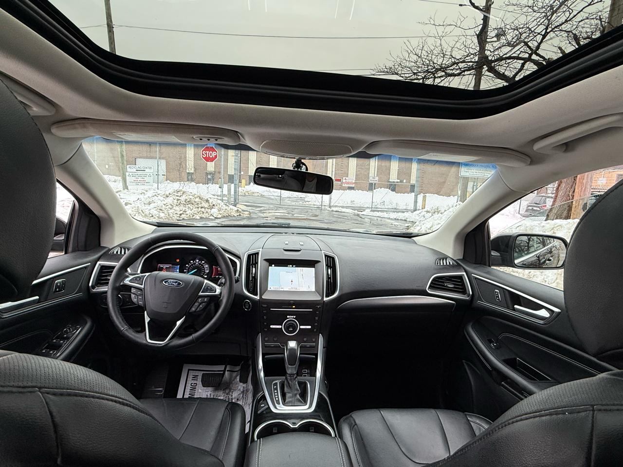 Ford Edge 4dr Titanium AWD 2016